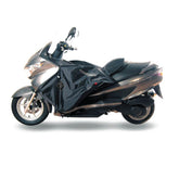 Coprigambe Termoscud®, un coprigambe impermeabile con fodera termica. Su scooter. Di TUCANO URBANO.